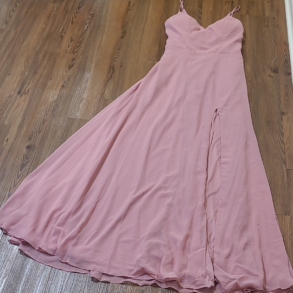 Elegant Blush Pink Spaghetti-Strap Maxi Dress for women zise 10 used good condit